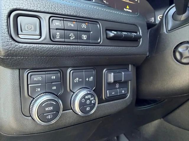 2023 GMC Yukon 4WD Denali