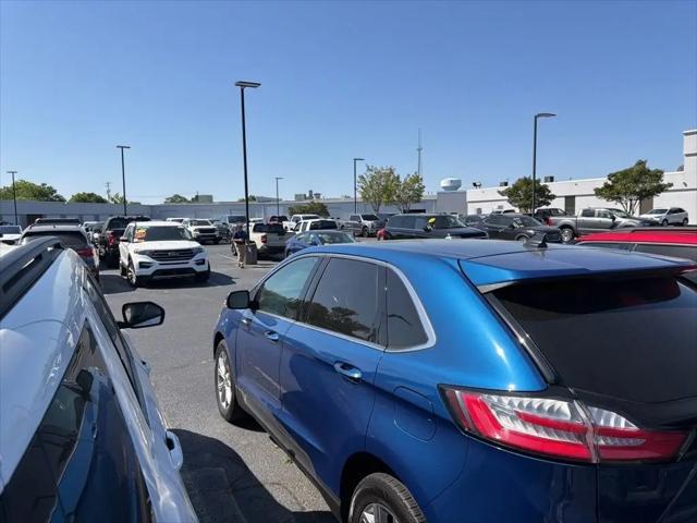 2023 Ford Edge Titanium