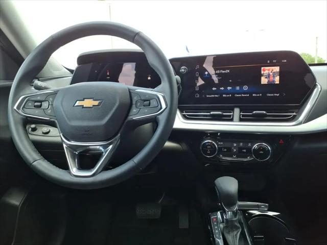 2025 Chevrolet Trax FWD LT