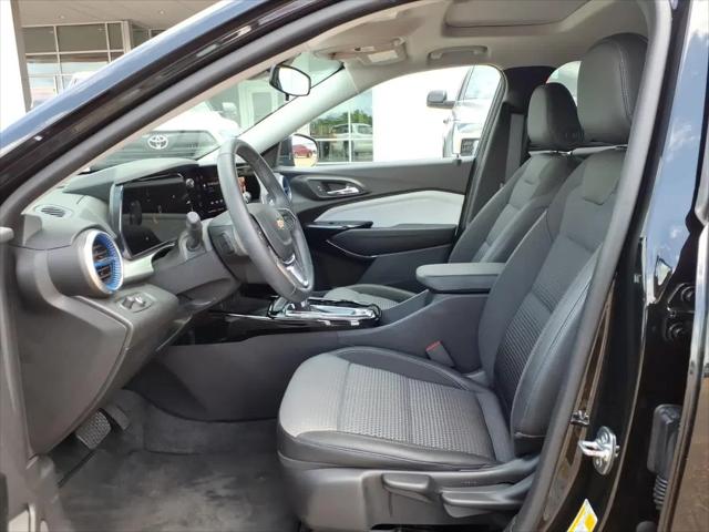 2025 Chevrolet Trax FWD LT