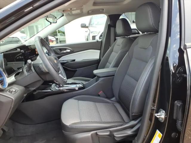 2025 Chevrolet Trax FWD LT