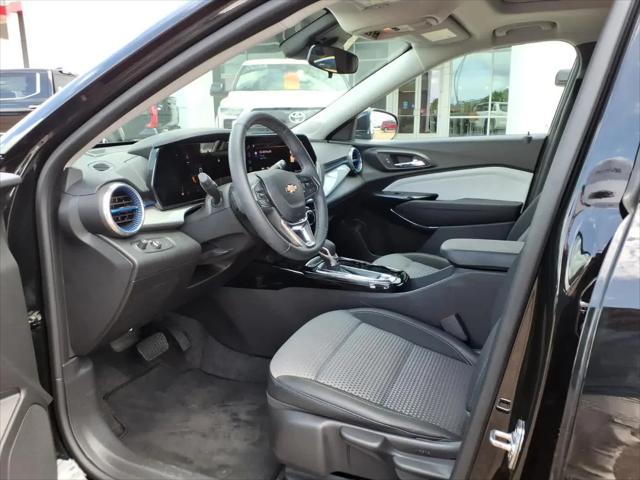2025 Chevrolet Trax FWD LT