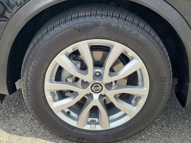 2022 Nissan Rogue Sport SV FWD Xtronic CVT