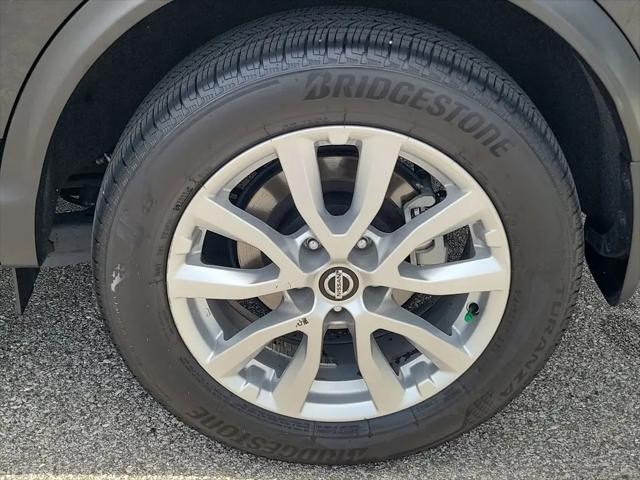 2022 Nissan Rogue Sport SV FWD Xtronic CVT