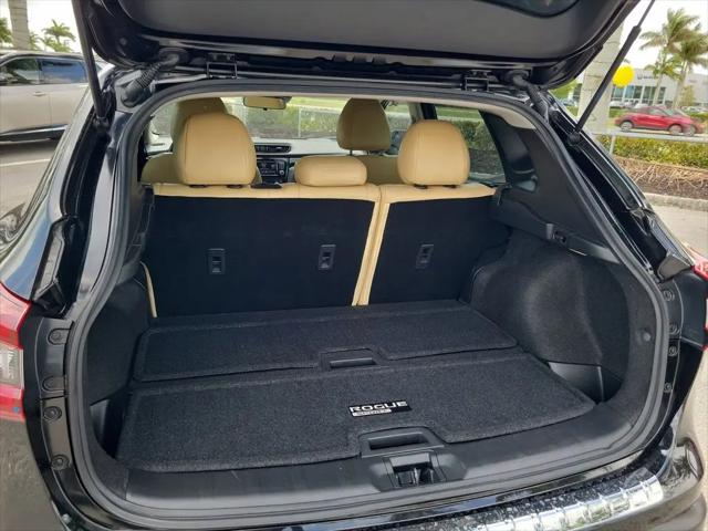 2022 Nissan Rogue Sport SV FWD Xtronic CVT