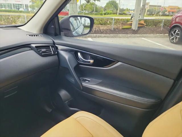 2022 Nissan Rogue Sport SV FWD Xtronic CVT
