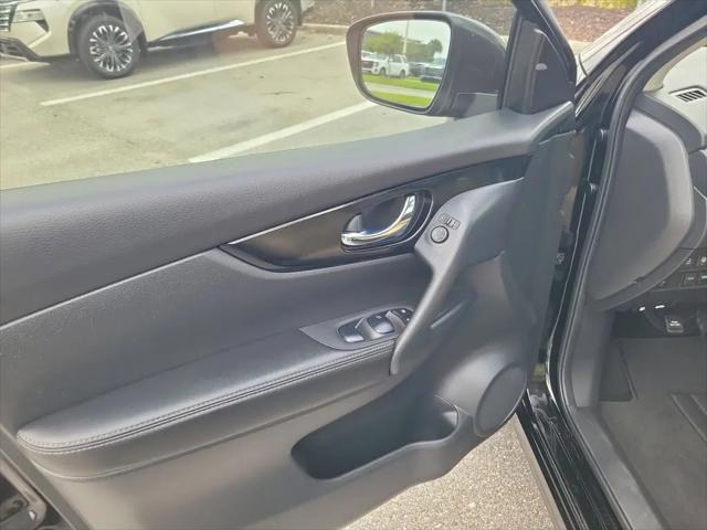 2022 Nissan Rogue Sport SV FWD Xtronic CVT