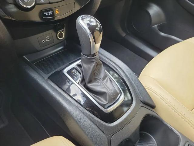2022 Nissan Rogue Sport SV FWD Xtronic CVT