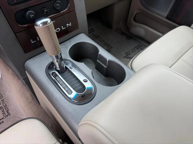 2006 Lincoln Mark LT 2WD