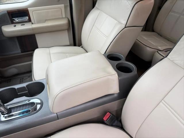 2006 Lincoln Mark LT 2WD
