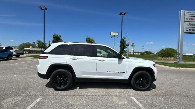 2025 Jeep Grand Cherokee Altitude 4x4