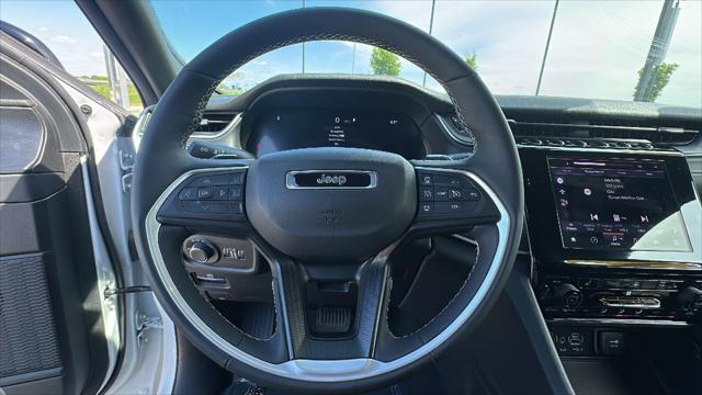 2025 Jeep Grand Cherokee Altitude 4x4