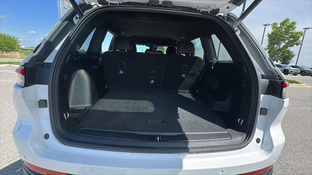 2025 Jeep Grand Cherokee Altitude 4x4