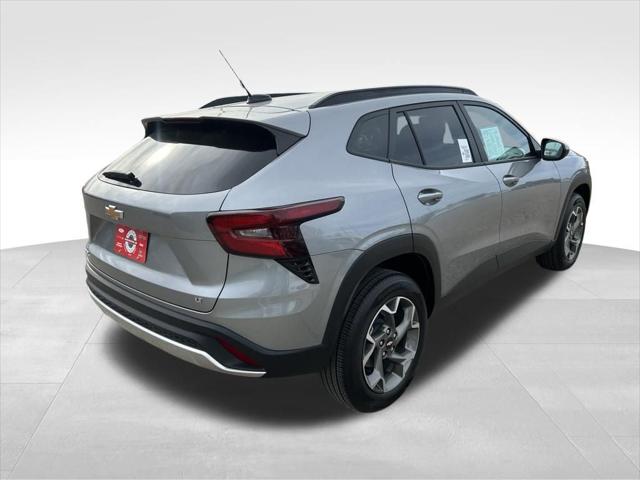 2025 Chevrolet Trax FWD LT