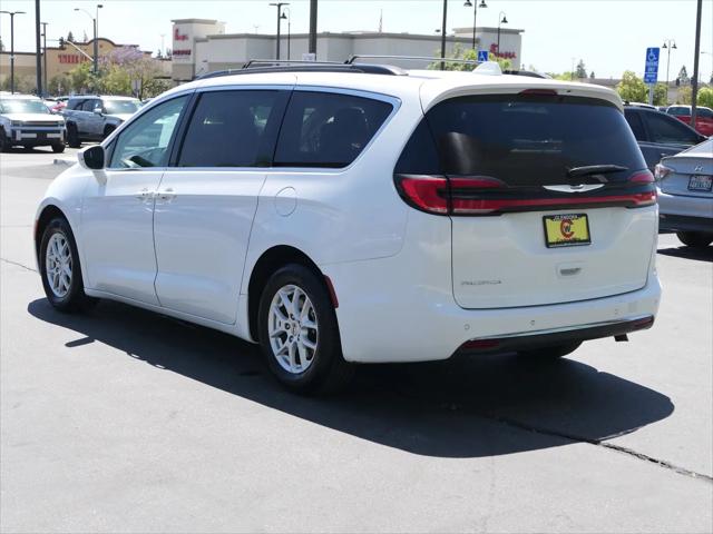 2022 Chrysler Pacifica Touring L
