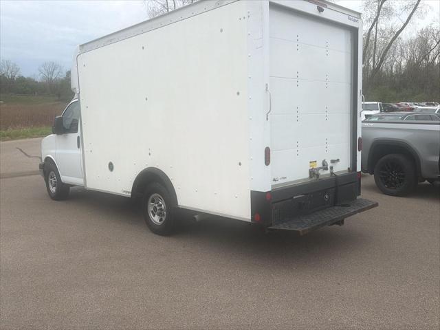 2022 GMC Savana Cutaway Work Van