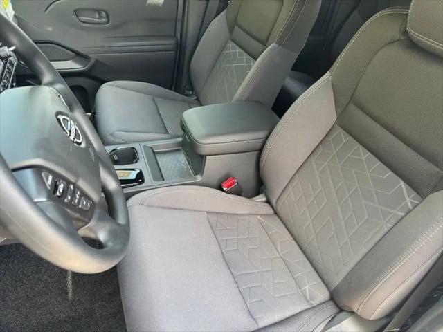 2026 Nissan Frontier Crew Cab SV 4x2