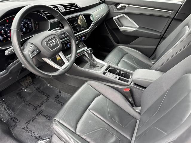 2025 Audi Q3 Premium 45 TFSI S line quattro Tiptronic