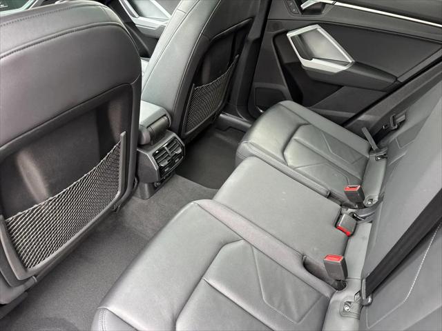 2025 Audi Q3 Premium 45 TFSI S line quattro Tiptronic