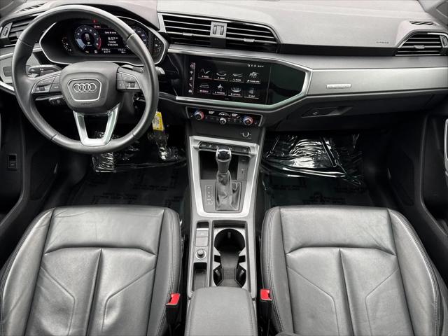 2025 Audi Q3 Premium 45 TFSI S line quattro Tiptronic