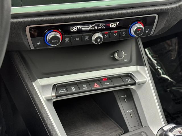 2025 Audi Q3 Premium 45 TFSI S line quattro Tiptronic