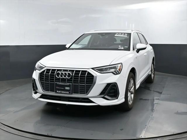 2025 Audi Q3 Premium 45 TFSI S line quattro Tiptronic