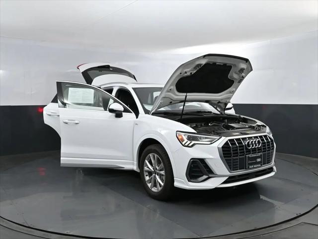 2025 Audi Q3 Premium 45 TFSI S line quattro Tiptronic