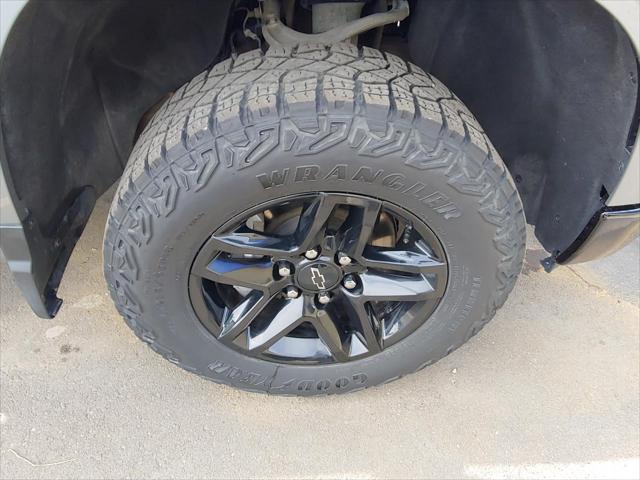 2023 Chevrolet Silverado 1500 4WD Crew Cab Short Bed Custom Trail Boss