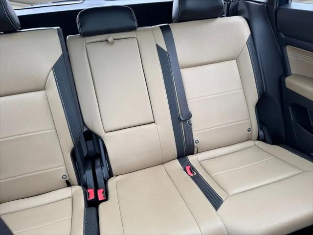 2023 Volkswagen Atlas Cross Sport 3.6L V6 SEL R-Line Black