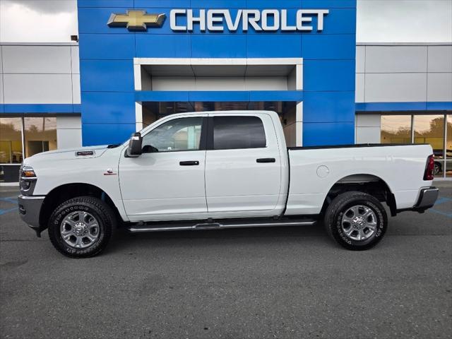 2025 RAM 2500 Big Horn Crew Cab 4x4 64 Box 2025 RAM 2500 Big Horn Crew Cab 4x4 64 Box