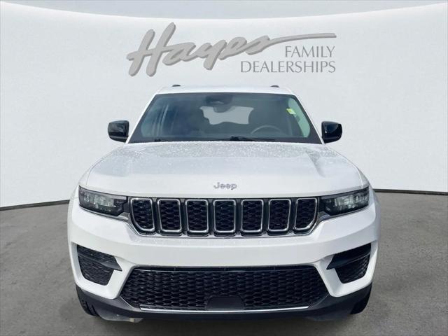 2023 Jeep Grand Cherokee Laredo 4x4