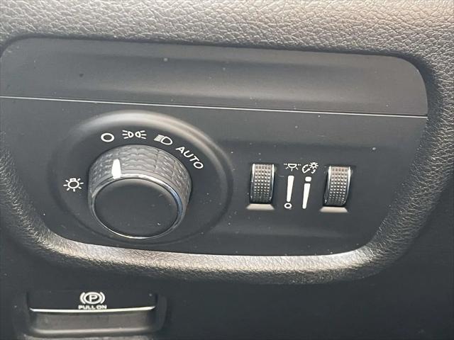 2023 Jeep Grand Cherokee Laredo 4x4