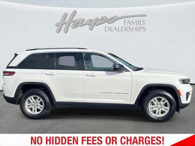 2023 Jeep Grand Cherokee Laredo 4x4