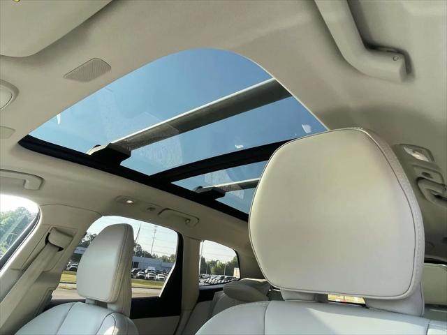 2023 Volvo XC60 B5 Ultimate Bright Theme