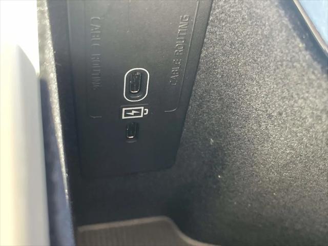 2023 Volvo XC60 B5 Ultimate Bright Theme