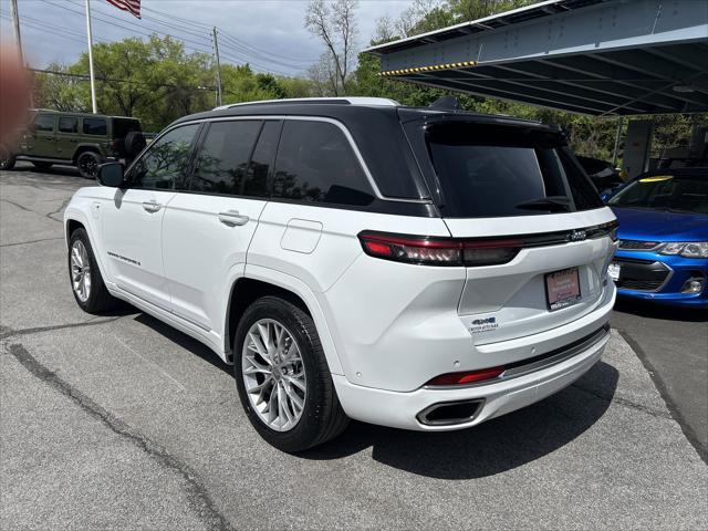 2022 Jeep Grand Cherokee Summit 4x4