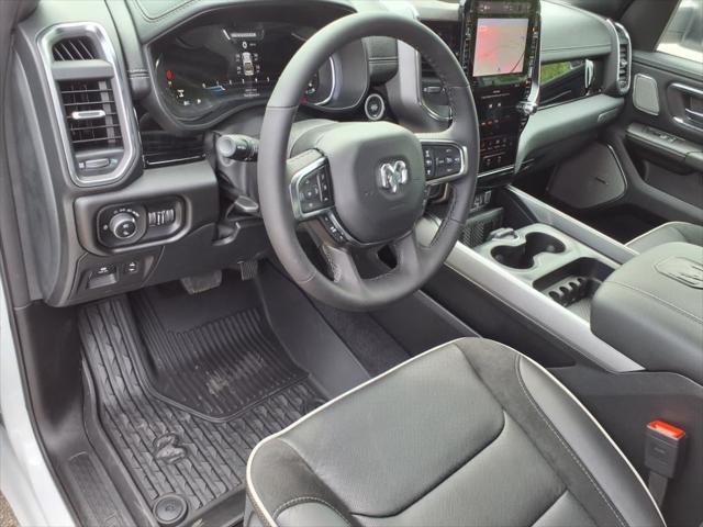 2025 RAM 1500 Laramie Crew Cab 4x4 57 Box