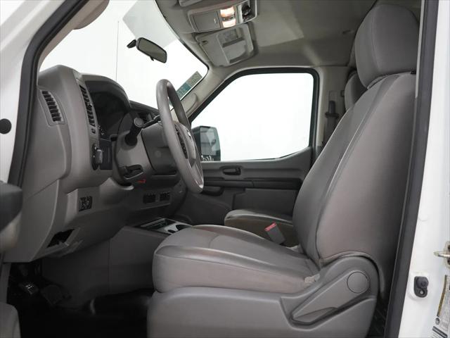 2020 Nissan 3500 S