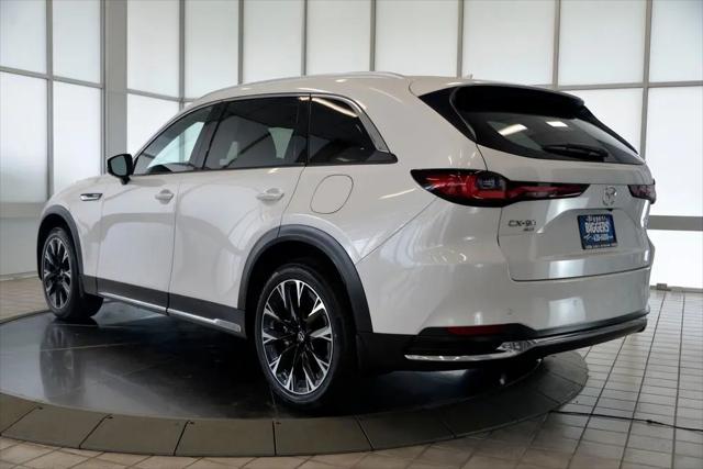 2024 Mazda X-90 Premium Plus