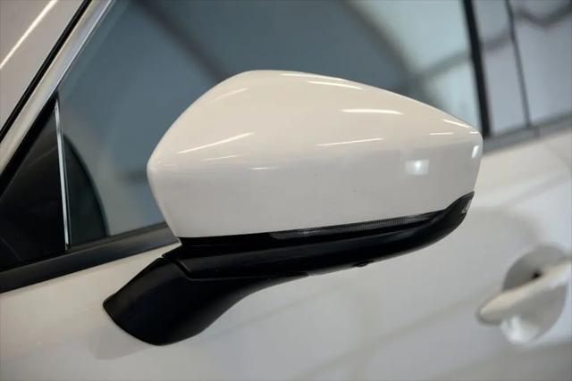 2024 Mazda X-90 Premium Plus