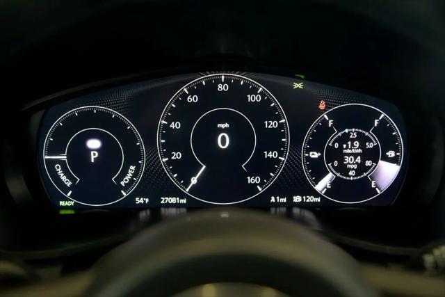 2024 Mazda X-90 Premium Plus