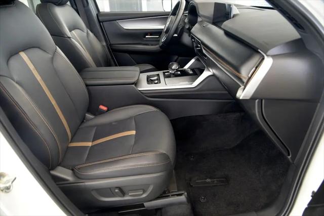 2024 Mazda X-90 Premium Plus