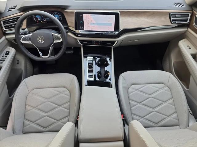 2026 Volkswagen Atlas SE with Technology