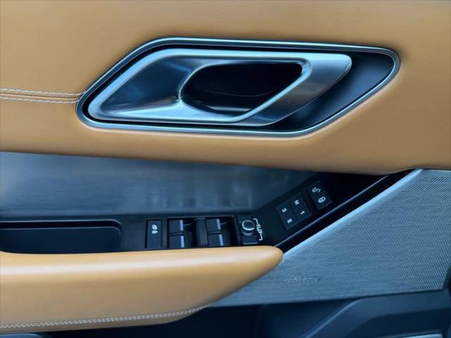 2019 Land Rover Range Rover Velar P250 R-Dynamic SE