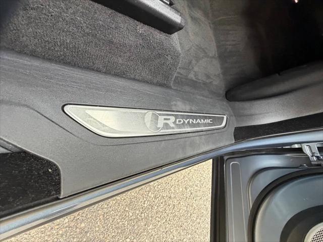 2019 Land Rover Range Rover Velar P250 R-Dynamic SE