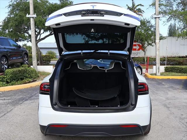 2022 Tesla Model X Plaid Tri Motor All-Wheel Drive