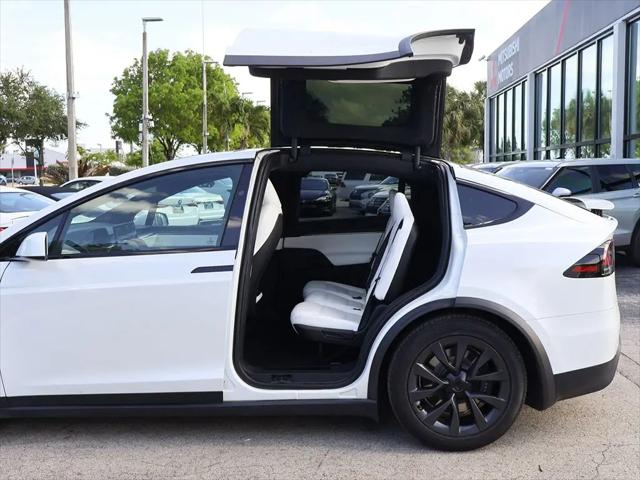 2022 Tesla Model X Plaid Tri Motor All-Wheel Drive
