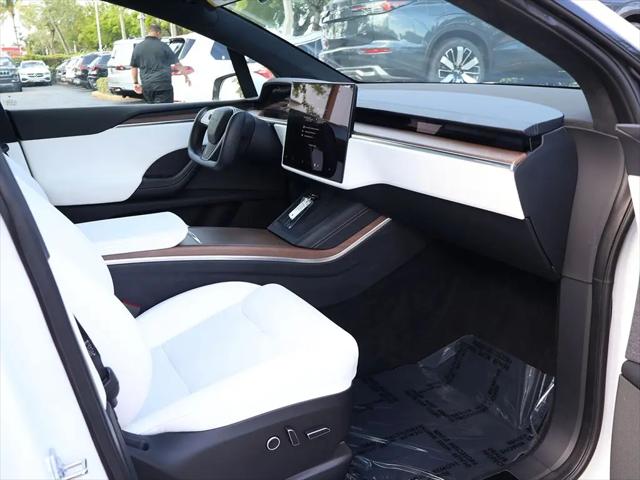 2022 Tesla Model X Plaid Tri Motor All-Wheel Drive
