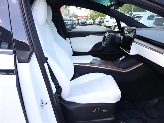 2022 Tesla Model X Plaid Tri Motor All-Wheel Drive