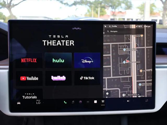 2022 Tesla Model X Plaid Tri Motor All-Wheel Drive